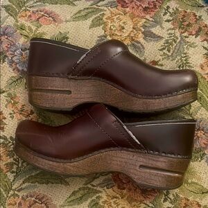 Dansko Women's Brown Leather Clogs with wood grain heel, size 38 / 8